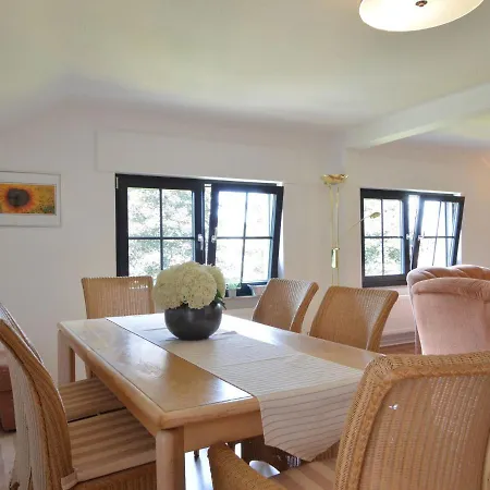 Apartament With Private Garden & Terrace Wévercé