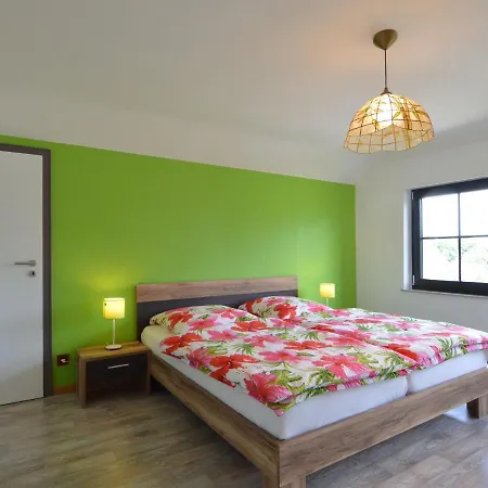 In With Private Garden Terrace Apartment